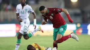 القنوات الناقلة للمباراة الافتتاحية بين المغرب وجزر القمر في كأس أفريقيا 2025 وكيفية متابعة اللقاء عبر الإنترنت